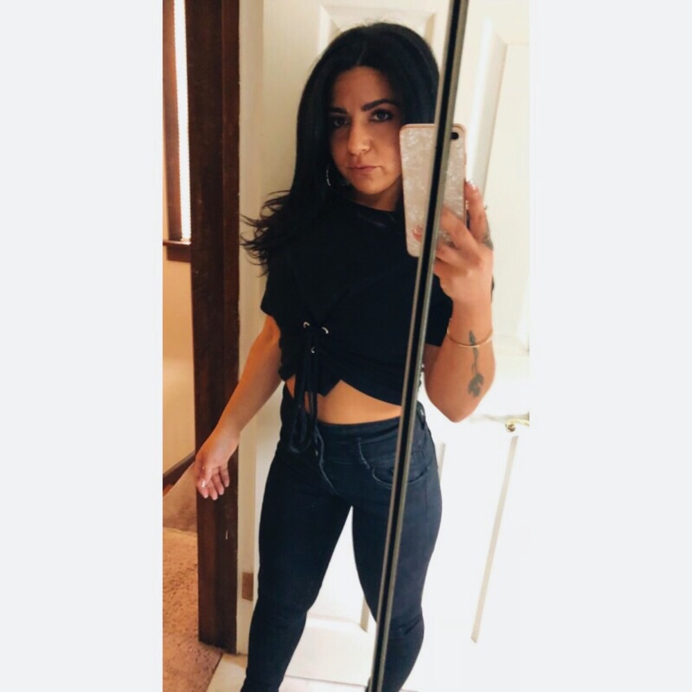 Meet your Posher, Danielle